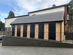 Photo 25- click for photo gallery